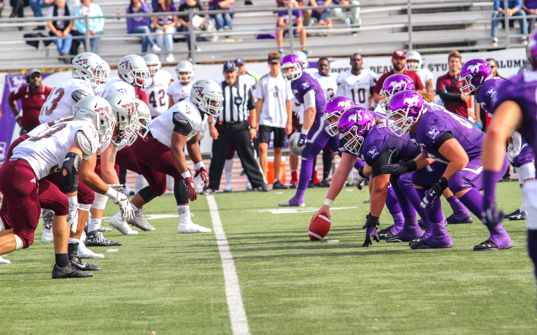 2017 HOCO Football Western vs Ottawa = Liam McInnis.jpg